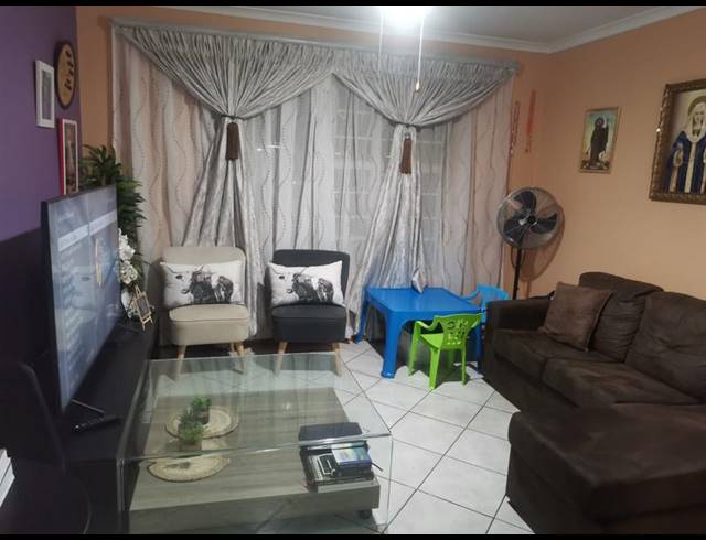 2 BEDROOM APARTMENT FOR SALE IN EMPANGENI CENTRAL